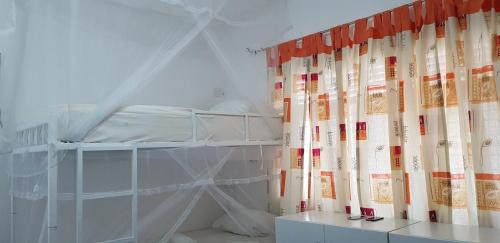 1 bunk bed