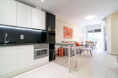 Beautiful Apartment next to Santiago Bernabeu by Batuecas, Madrid
