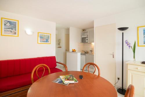 Kitchen, Vacanceole - La Baie des Anges near La Cabane du Mail