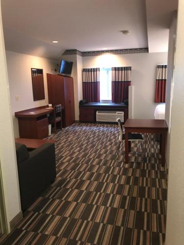 Microtel Inn & Suites Urbandale