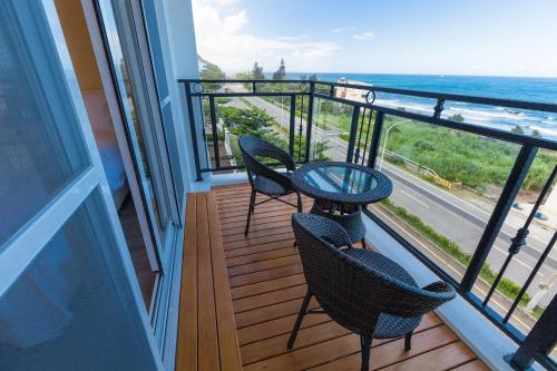 Sea Dragonfly Sea Dragonfly is perfectly located for both business and leisure guests in Hualien. The property has everything you need for a comfortable stay. To be found at the property are ticket service, luggage