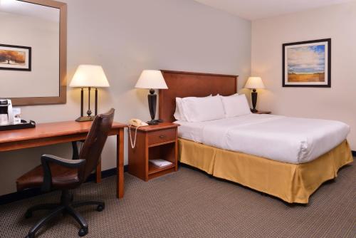 Holiday Inn Express Hotel & Suites Sioux Falls At Empire Mall, an IHG Hotel