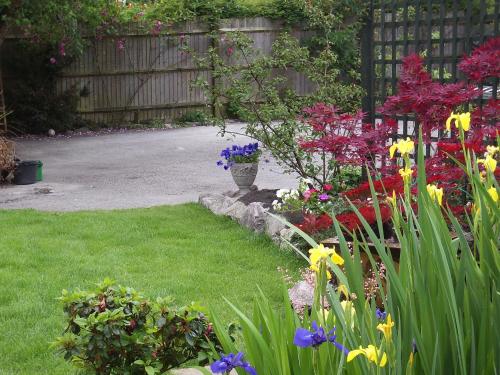 Compton House - image 13