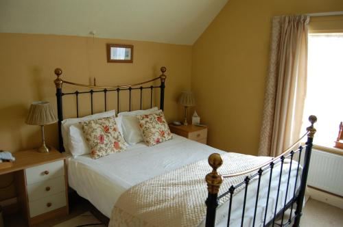 Compton House - image 11
