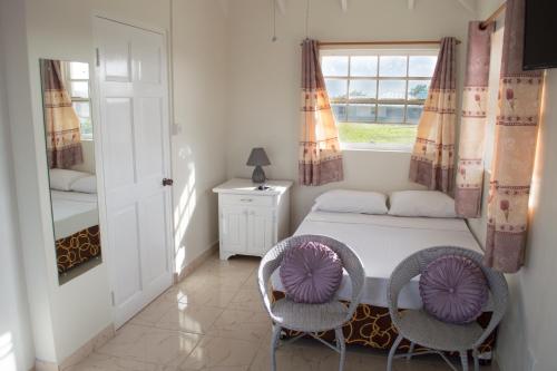 Plover Court Apartments photo 4