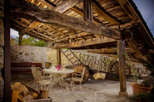 Caseria el Hondrigu - Avín