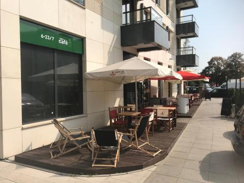 P&O Serviced Apartments Solec - image 14