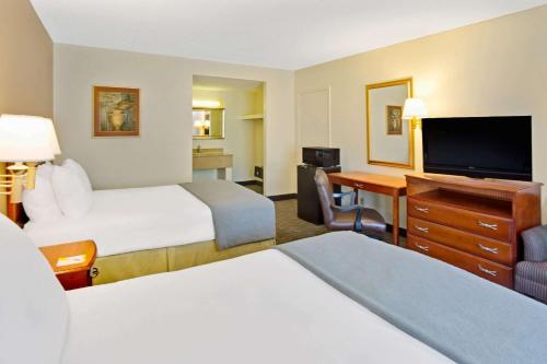 Days Inn by Wyndham Silver Spring