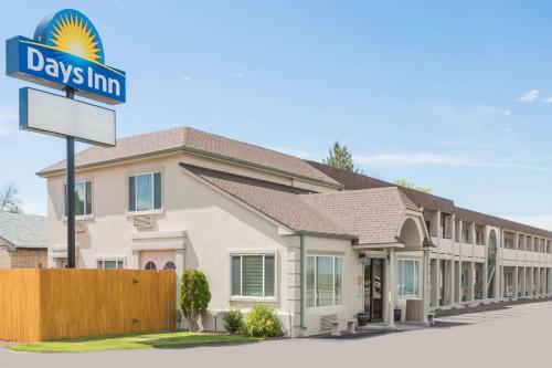 . Days Inn by Wyndham Kimball