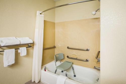 Days Inn & Suites by Wyndham Corpus Christi Central in Corpus Christi, USA