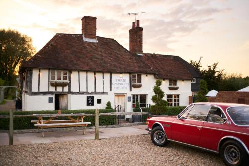 The Three Chimneys Country Pub