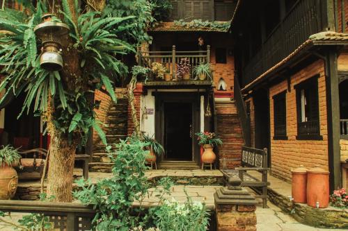 레스토랑, 더 올드 인 (The Old Inn) in 반디푸르