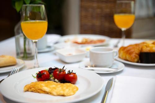 ホテル リセ パラシオ デ ロス ブラソネス