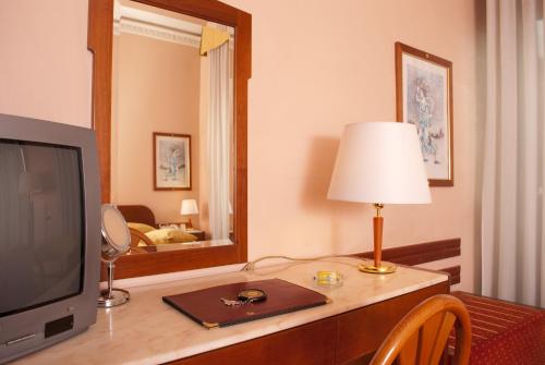 Hotel Roma - image 5