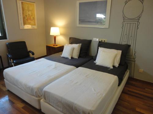  Private Suite in Kifissia Athens, Pension in Athen bei Drosia