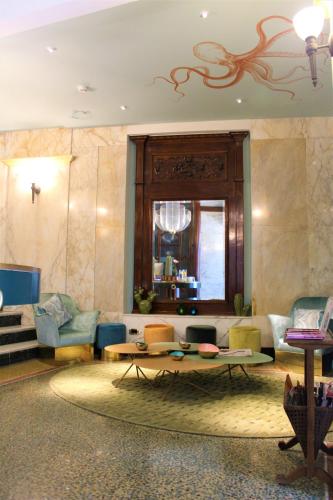 Hotel Continental Genova - main image