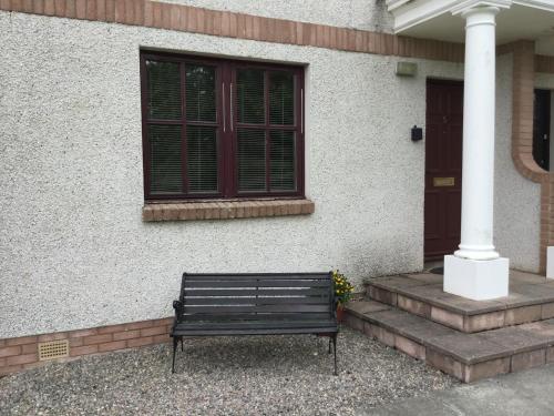 Two Bedroom Glen View - image 6