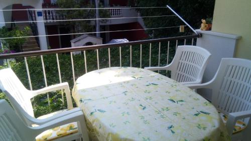  Apartmani Oliva i Popaj in Marina