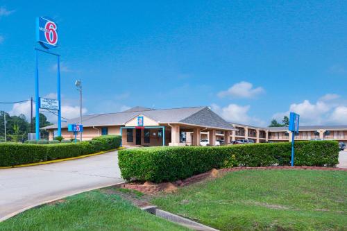 Motel 6-Marshall, TX