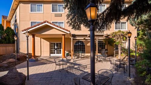 Best Western Plus Caldwell Inn & Suites