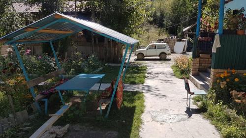 Friendship (guest house)* in Jalal-Abad