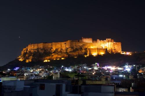 Dylan Cafe And Guest House – Jodhpur, FL