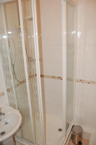 Compton House - image 7