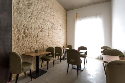 La Puerta de Palacio - Adults Only - image 3