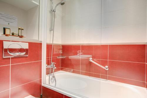 Europe Hotel Paris Eiffel - image 9