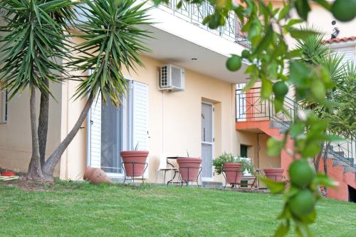  Oasis Olympia Apartments in Smíla