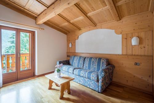 Suite, junior