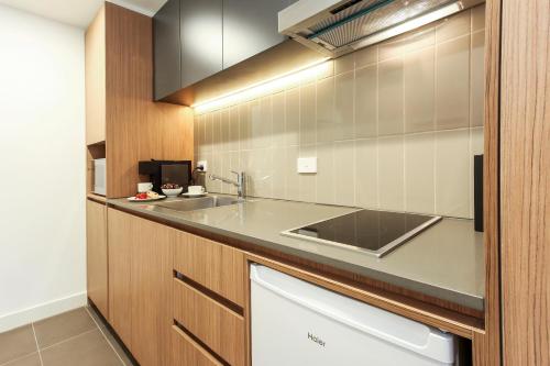 Plum Serviced Apartments Carlton