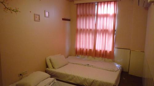 Orinet-Jewel Youth Hostel – Ilan, WV