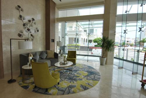 One Madison Place Tower 1