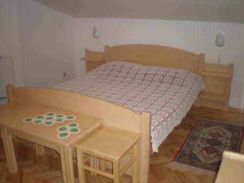 Two-Bedroom Apartment with Sea View room in Apartments Lukacic