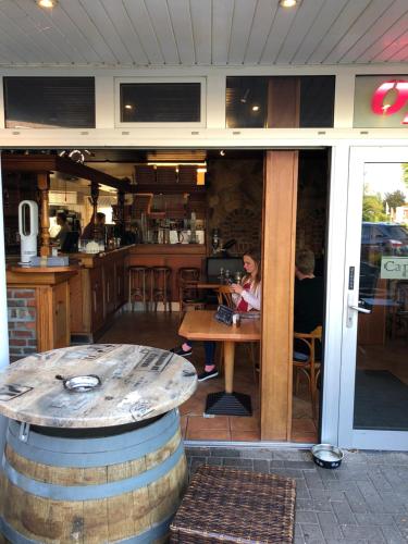 餐廳, Fewo-Apen in 阿彭