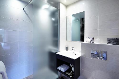 Hôtel du Golf Saint-LaurentThe Originals Relais - image 8