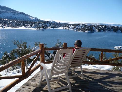 Cabañas Bahia Radal (Cabanas Bahia Radal) in 비야 페우에니아