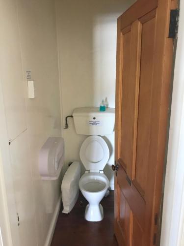 Bathroom, The Pier Hotel in Kaikoura