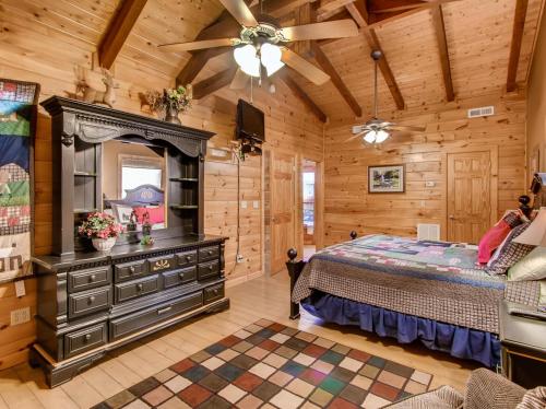 Timberwolf - Sevierville Cabin - image 3