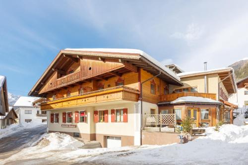 B&B Innichen - Residence Schneiderhof - Bed and Breakfast Innichen