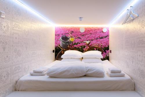 The Bedstee Boutique Capsule Hotel