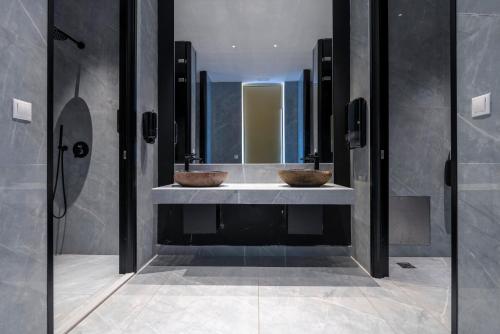 Diamond Boutique Hotel - image 9