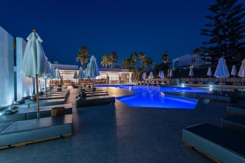 Diamond Boutique Hotel - image 12