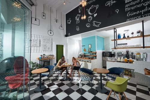 Blue Bottle Boutique Hotel - image 6