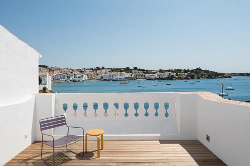  Centric Townhouse with Sea view - casa marta in Cadaqués