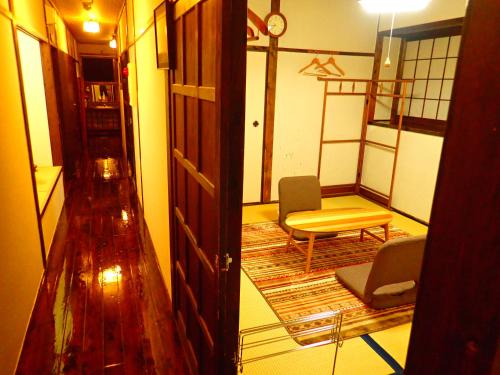 Yufuin Country Road Youth Hostel Room Type - Japanese-Style Room with Shared Bathroom