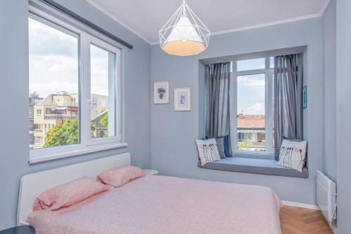 Dondukov Boulevard Two Bedroom Designer Suite, София (фото 5)