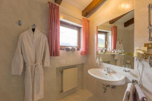 Hotel Weisses Lamm - image 7