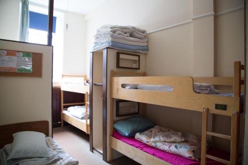 3 bunk beds